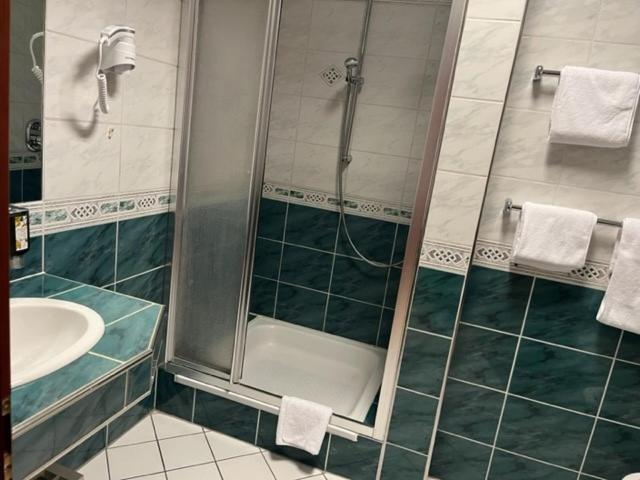 Hotel Roemischer Kaiser 特里尔 外观 照片